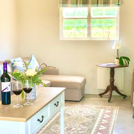 Paul Wallace Wines & Cottages エルギン エクステリア 写真